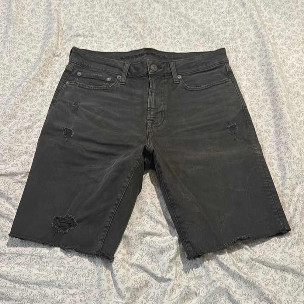 American Eagle cut out shorts size 30 gray color with fashion rips